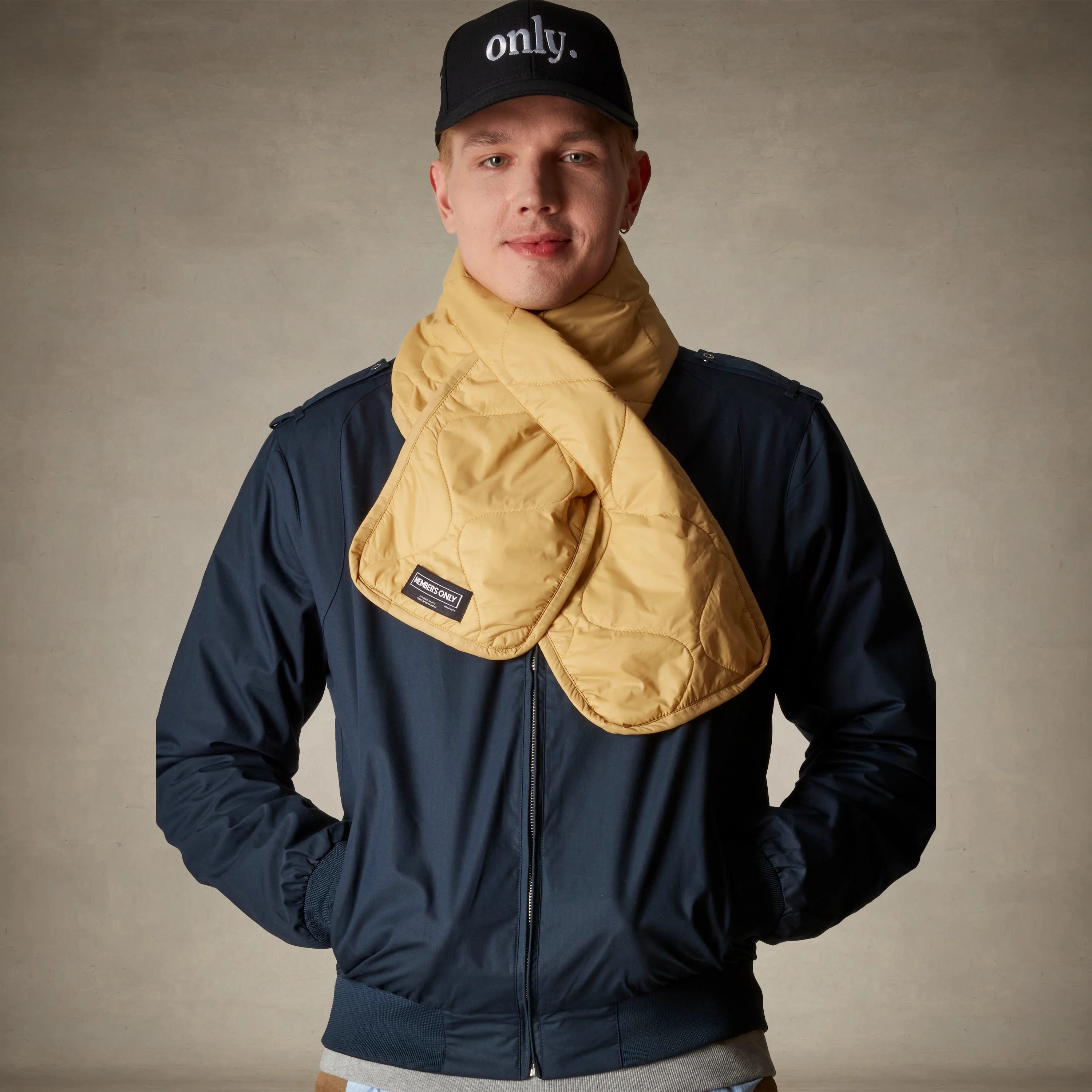 Members Only Quilted Scarf - Image 16